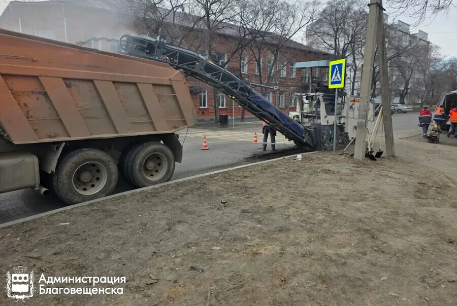Карточный ремонт дорог начали в Благовещенске