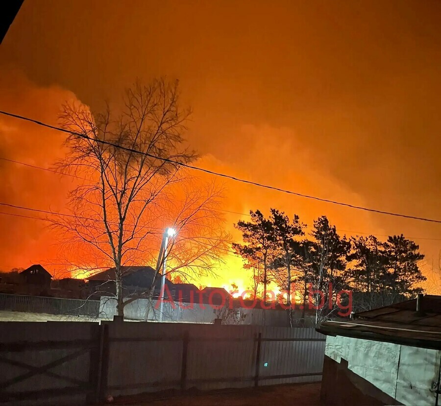 Очевидцы Полыхает все подъезд к федеральной трассе невозможен
