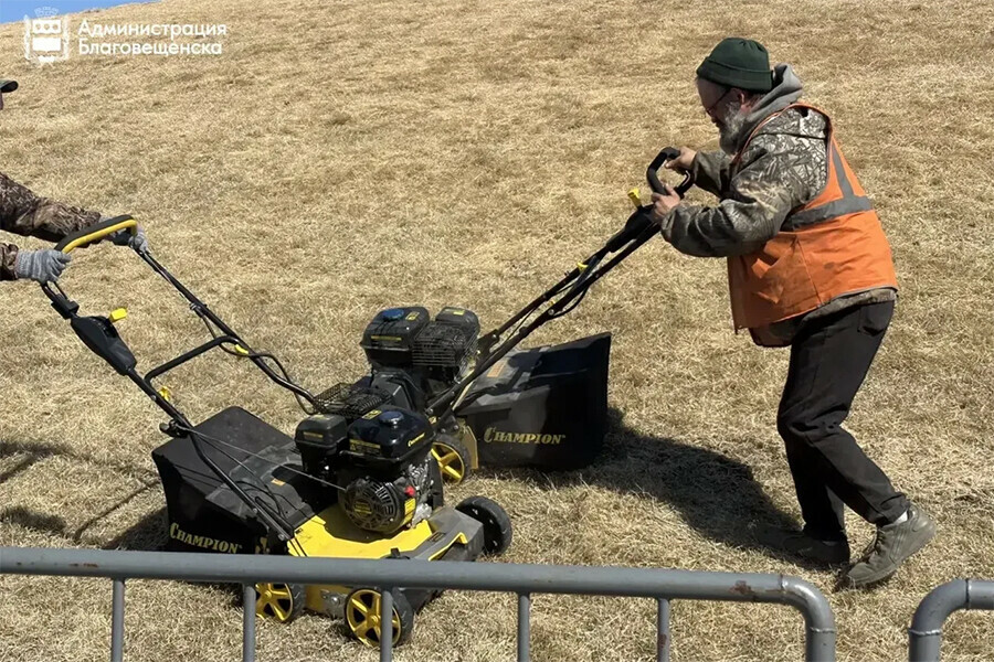 Набережную Благовещенска приведут в порядок к концу апреля