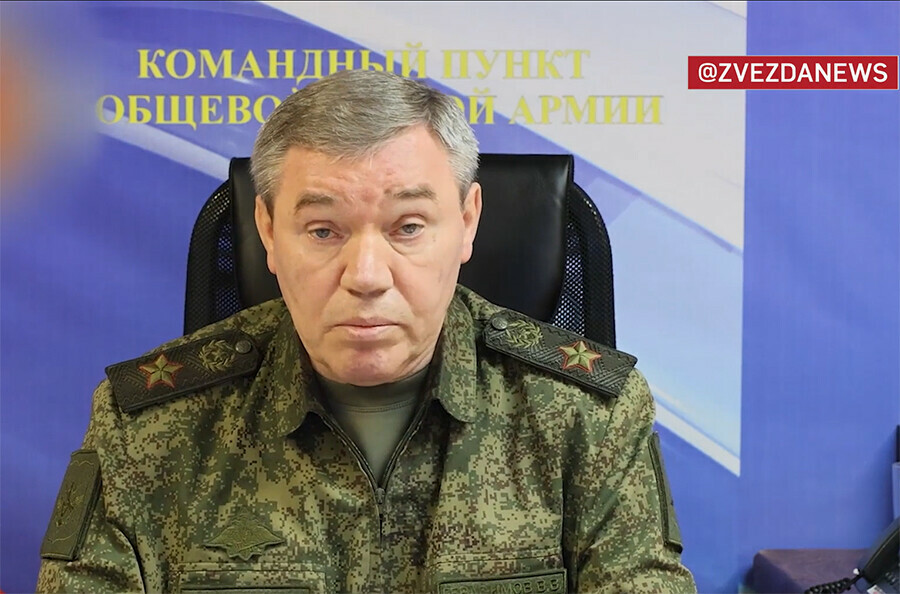 Начальник Генштаба РФ войска России полностью освободили Луганскую Народную Республику видео