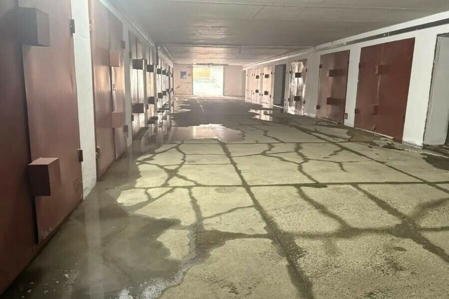 Благовещенцы бьют тревогу изза подземного гаража который заполняется водой фото видео 