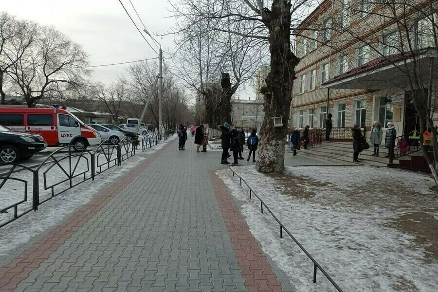 В амурском Роспотребнадзоре рассказали как брали пробы воздуха в школе где дети потеряли сознание