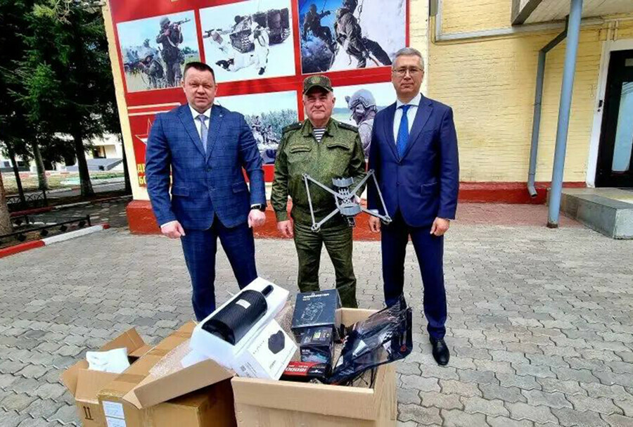 Курсанты ДВОКУ получили квадрокоптеры от амурских судей