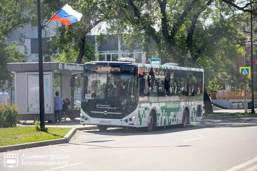Благовещенск готовится к праздникам на улице Ленина ограничат движение транспорта