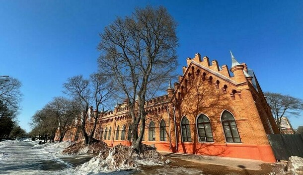 Стало известно когда элементы благовещенской Мавритании будут окрашивать в белый цвет