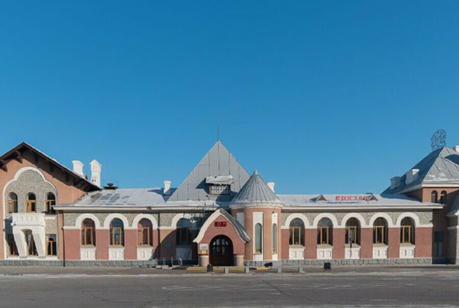 В пятницу 1 мая в районе жд вокзала Благовещенска ограничат движение транспорта