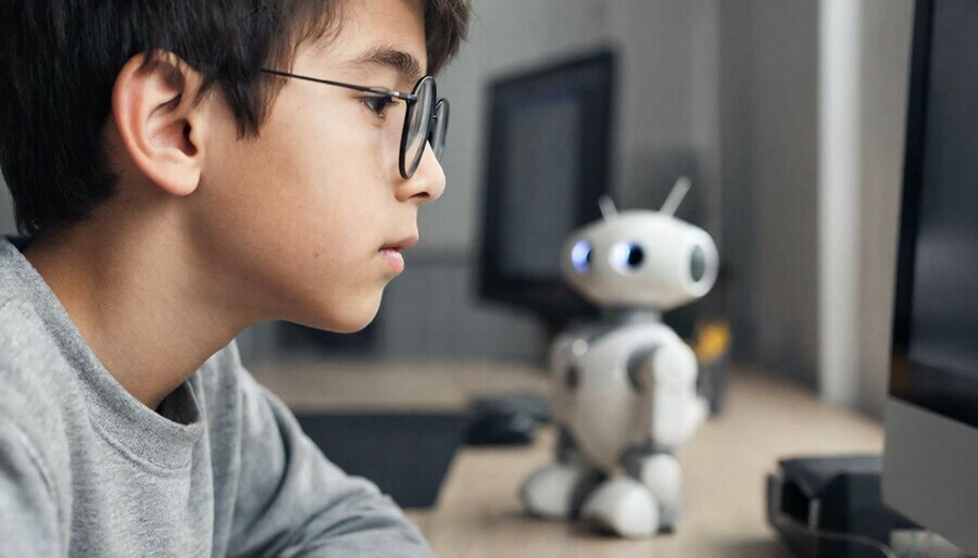 Карьера в ИИэпоху Ростелеком Лицей запустил более 20 онлайнкурсов по цифровым специальностям