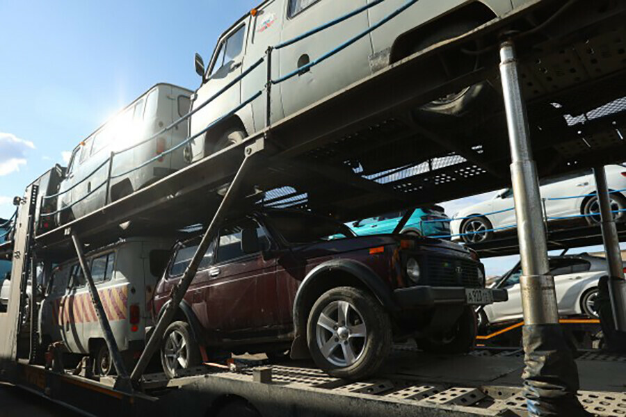 Перед Днем Победы автомобили от Приамурья впервые отправлены на СВО необычным способом фото