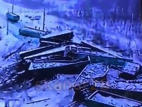 Развороченные вагоны сошедшего с рельсов состава в Амурской области сняли с высоты птичьего полета видео