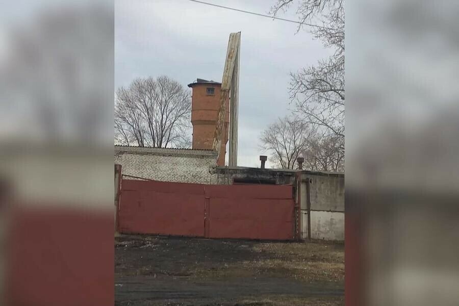 Труба котельной сложилась пополам амурчане бьют тревогу изза проблем в населенном пункте видео
