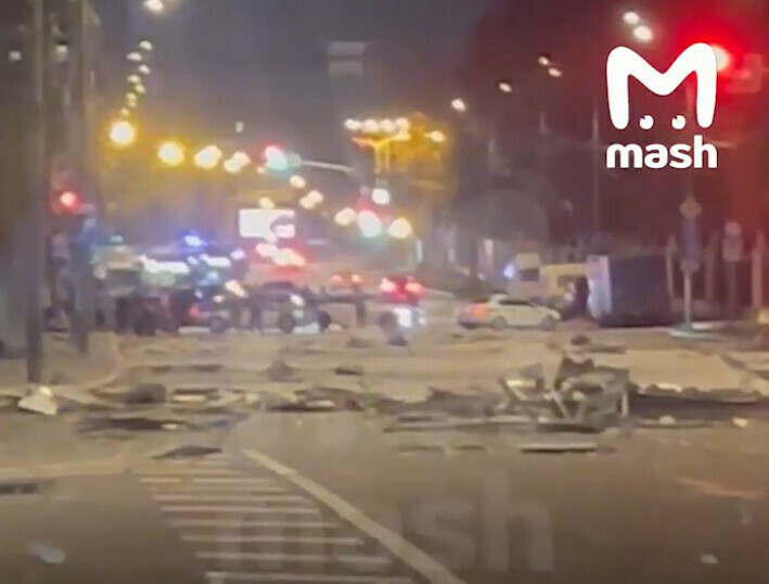 БПЛА влетел в жилую многоэтажку в Москве
