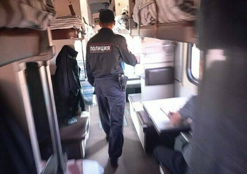 Вахтовик ехавший в Амурскую область поджег одеяло в поезде