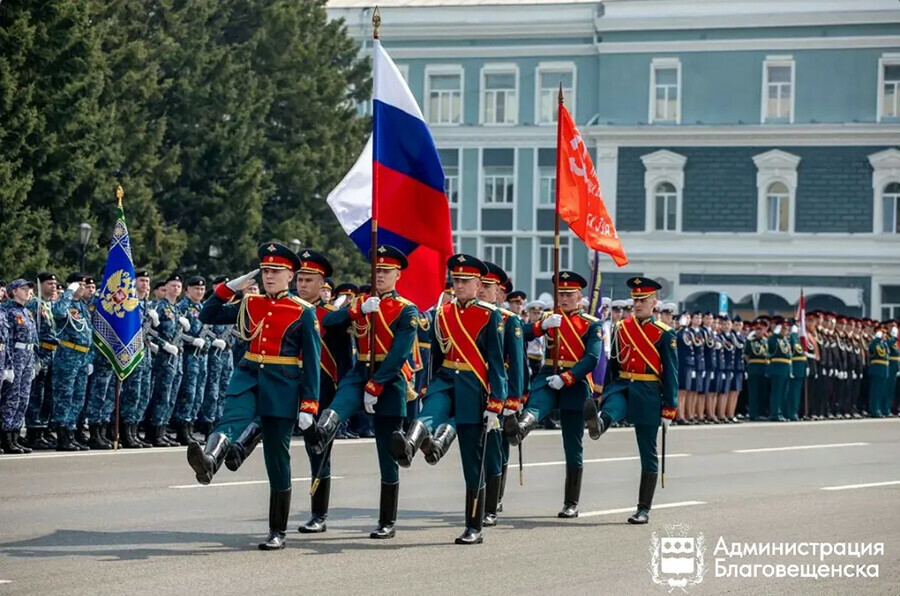 Многие автобусы в Благовещенске изменят маршруты в связи с праздниками Личные машины могут увезти эвакуаторы