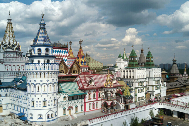 Пять человек спасли при пожаре на территории Кремля