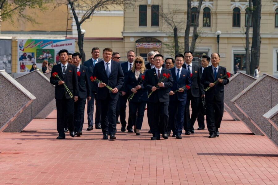В Благовещенск приехала делегация из Северной Кореи