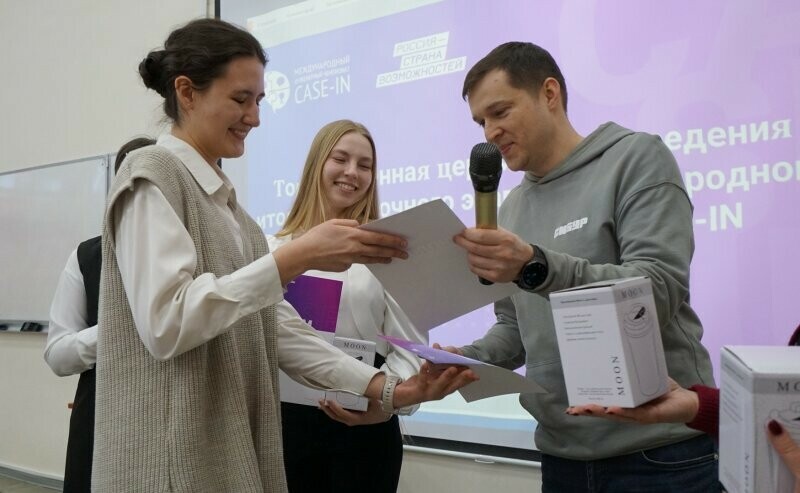 Две студенческие команды АмГУ вышли в финал Всероссийского инженерного чемпионата CASE IN