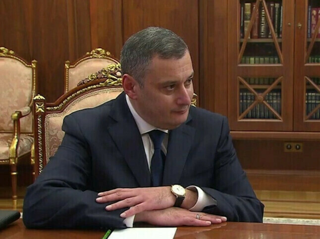 Проблемы с речевым аппаратом губернатор региона оценил речь главы района после мата на совещании