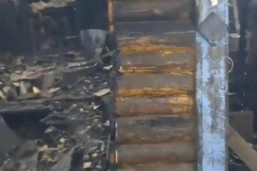 Жилой дом сгорел в Приамурье фото
