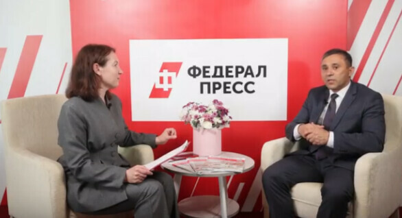 Создаем комфортные условия для китайцев не вставая перед ними на колени мэр Благовещенска дал интервью федеральному изданию