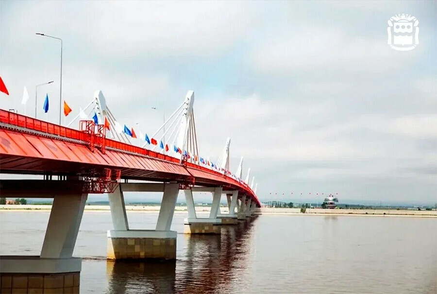 Амурская область готовится к забегу по международному мосту ведущему в Китай