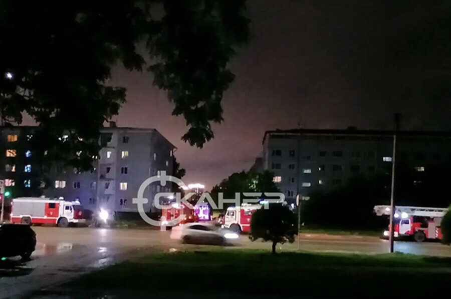 В Благовещенске около школы  16 возник пожар