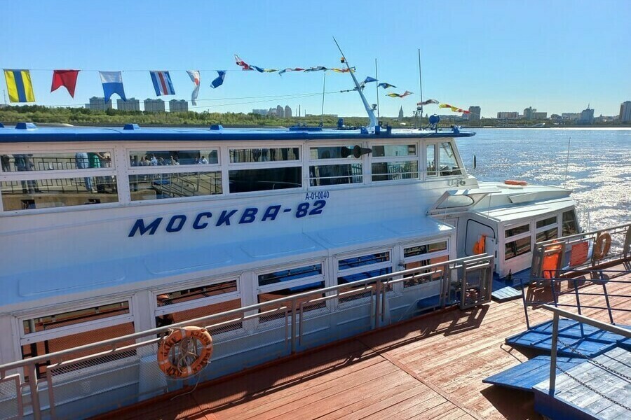По Амуру с ветерком в Благовещенске стартовали речные прогулки Расписание на Amurlife 