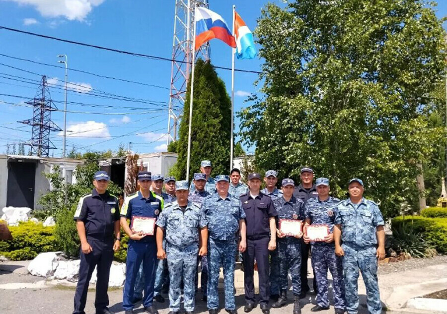 В каких условиях служат амурские полицейские на Северном Кавказе проверило руководство УМВД фото
