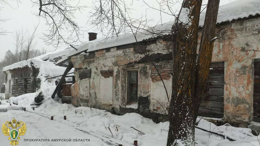 Здания угрожавшего безопасности жителей амурского поселка Токур больше нет