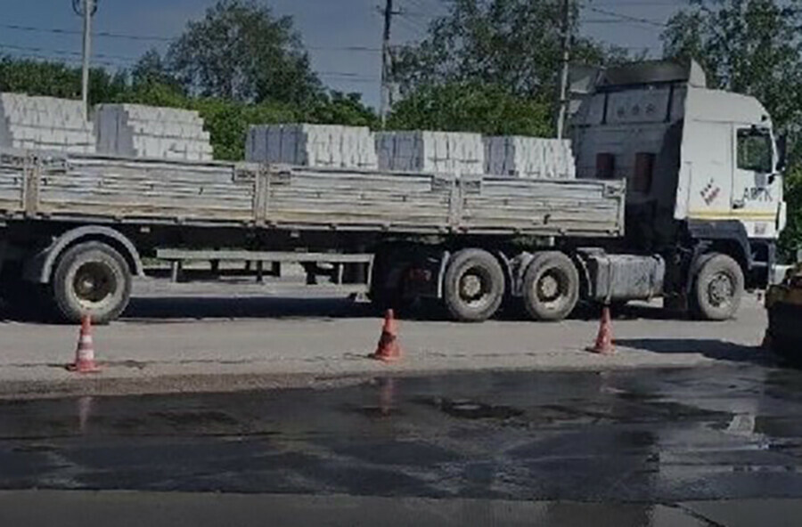 В Благовещенске начали ямочный ремонт на улице Чайковского