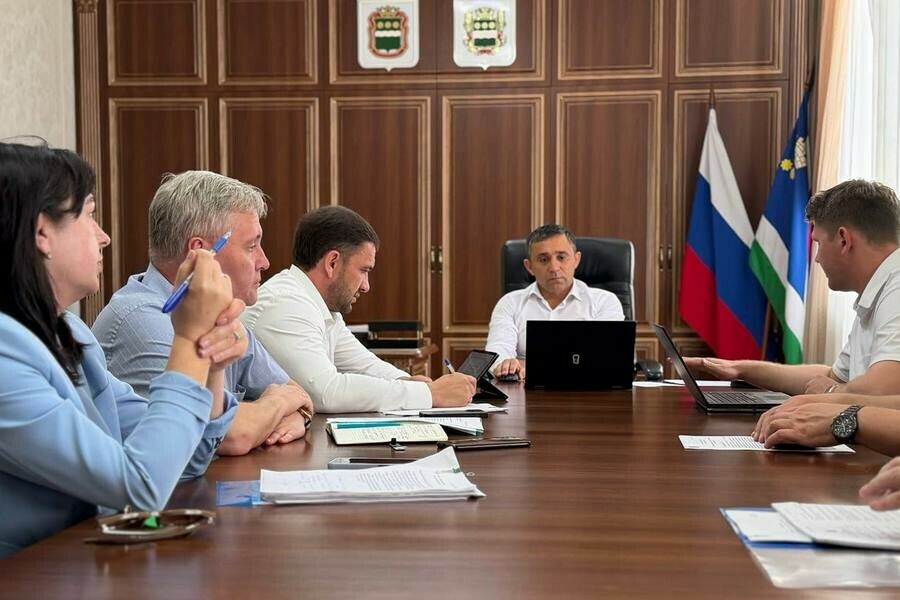 Новые правила озеленения и требования к внешнему виду мэр Благовещенска провел важное совещание 