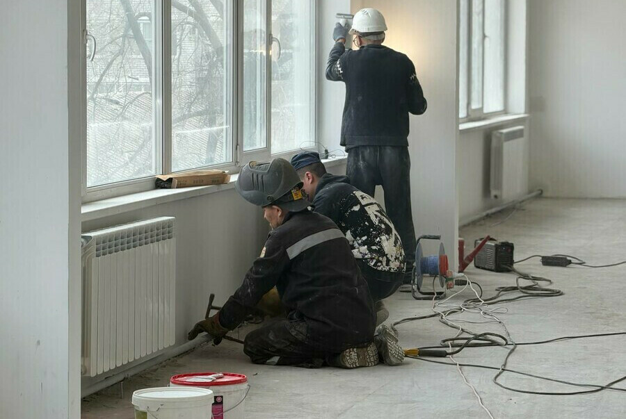 В лицее  6 в Благовещенске ремонт вышел за границы графика