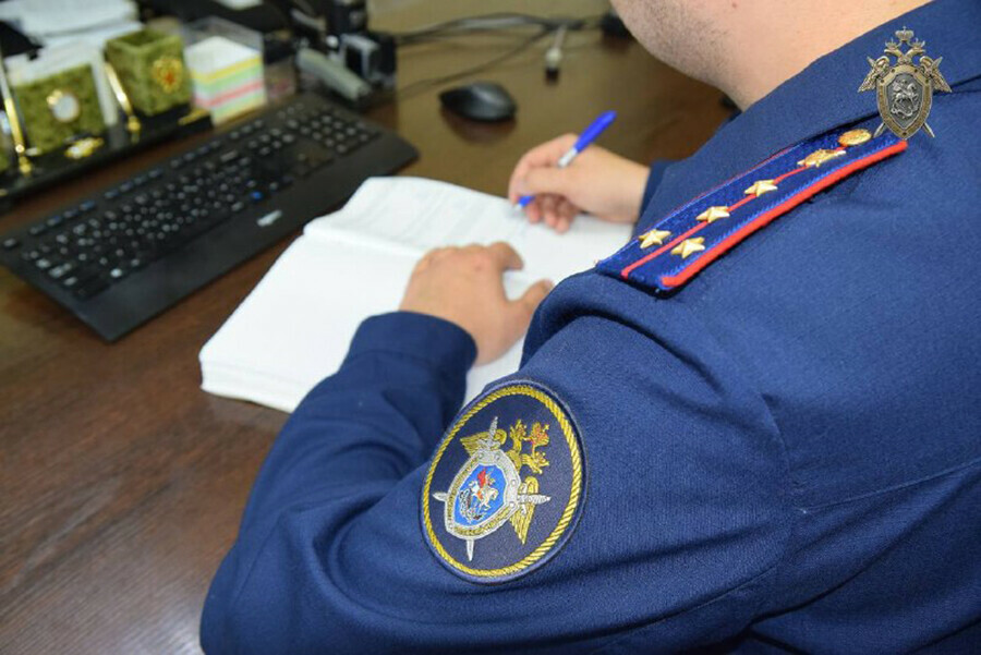 В Приамурье экскомендант учреждения подделывала документы и получала зарплату