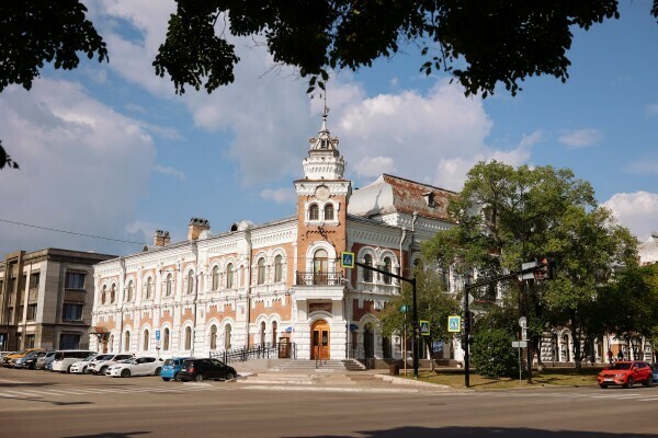 В Благовещенске отреставрируют одно из самых красивых зданий города фото