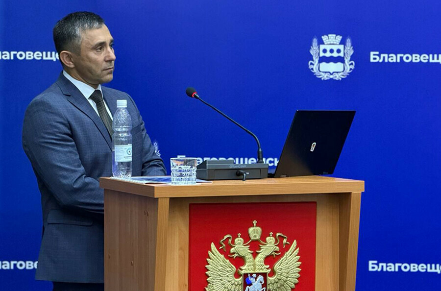 Ремонт дорог и теплосетей Амурское такси и новое в образовании мэр Благовещенска отчитался о своей работе