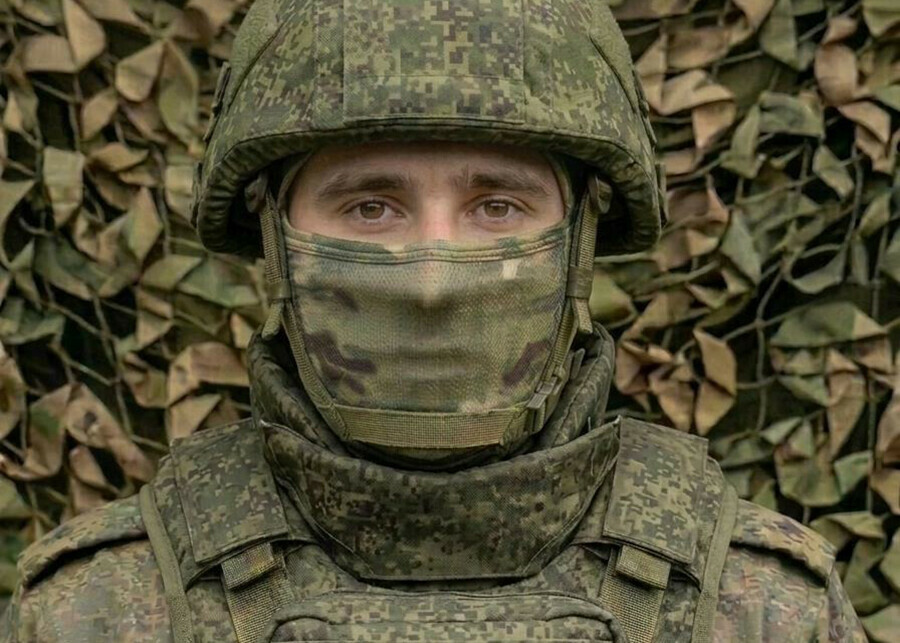 За выполнение важной боевой задачи военнослужащий из Амурской области награждён медалью Суворова