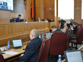 В закон о выборах депутатов амурского заксобрания внесли изменения Как теперь будут избираться парламентарии после сокращения их численности