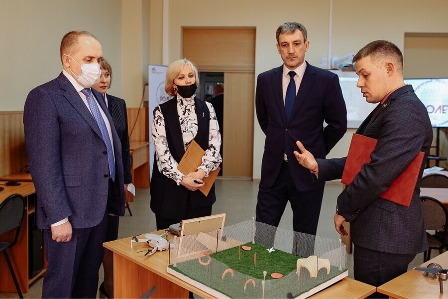 Замминистра просвещения РФ принял участие в открытии центра повышения квалификации педагогов в БГПУ