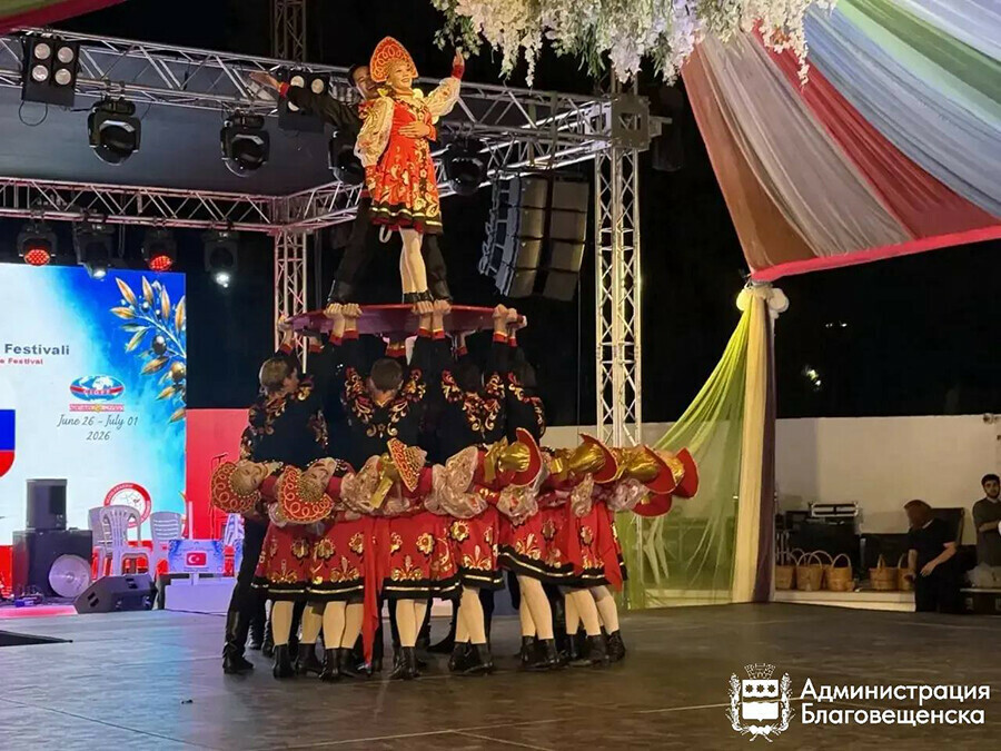  Ровесники из Благовещенска покорили Кипр и не останавливаются фото