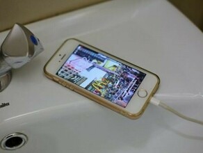 В Иркутской области погибла 12летняя школьница заряжавшая мобильник в ванной