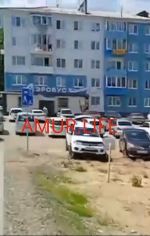 Мы в шоке не такой реакции ждали жители Аэропорта возмущены решением городских властей узаконить у них под окнами массовую стоянку авто видео