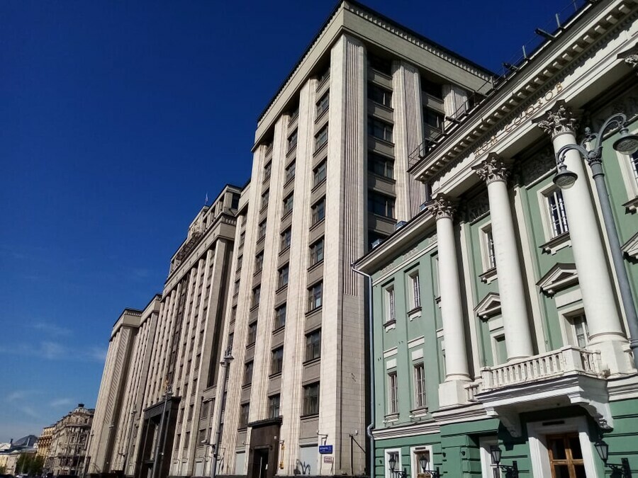 На премии депутатам Госдумы выделены сэкономленные 2 миллиарда рублей