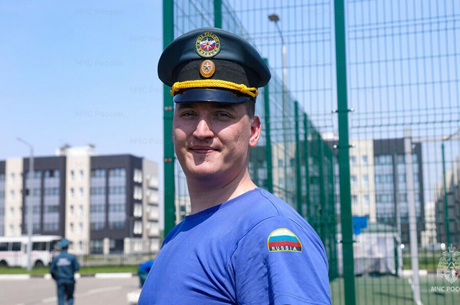 Истекающего кровью мотоциклиста спас в Амурской области офицер из Циолковского