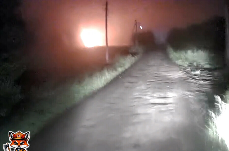 Амурский пожарный предотвратил огненную трагедию  в селе УстьИвановка видео 