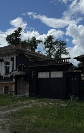 Благовещенцы переживают за судьбу знаменитой городской усадьбы Лещенко изза грядущей реконструкции Городского парка фото