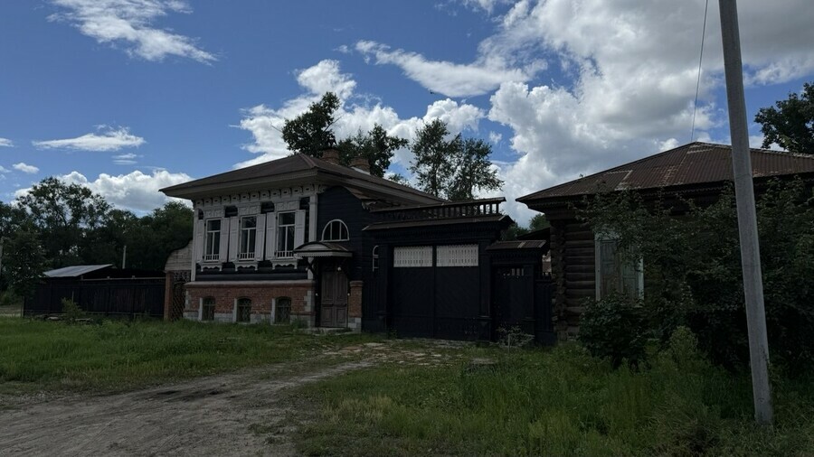 Благовещенцы переживают за судьбу знаменитой городской усадьбы Лещенко изза грядущей реконструкции Городского парка фото