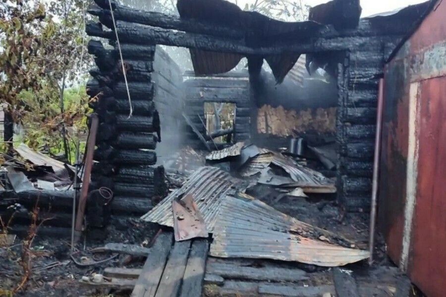 Гаражи вспыхнули в Приамурье 