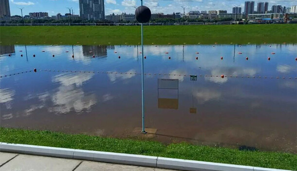 Черный шар пляж на Серебряной миле в Благовещенске закрыли