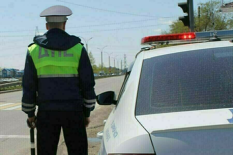 В Благовещенске задержали пьяного амурчанина на машине с поддельными номерами 