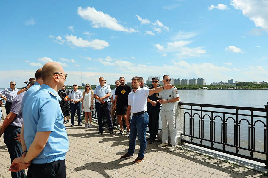 Дружба на старте идет подготовка к заплыву через Амур