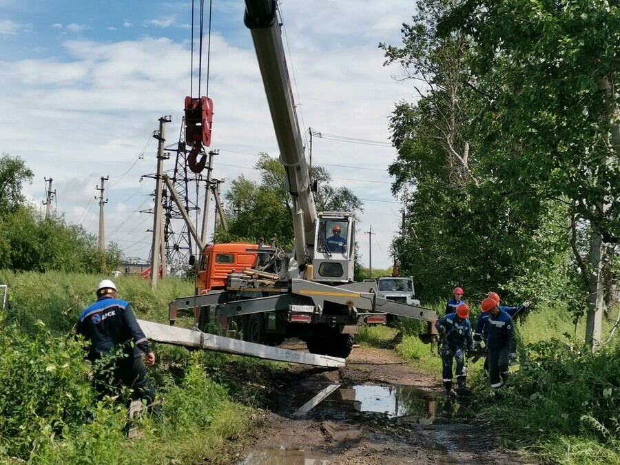 В села Куропатино и Муравьевка вернули свет В Николаевке работы продолжаются 